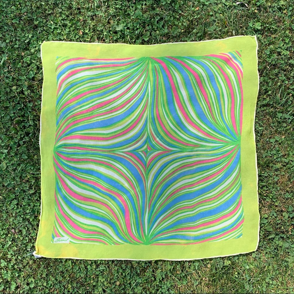 🌼 Vintage Scarf / Bandanna Swirls 1960s Fashion